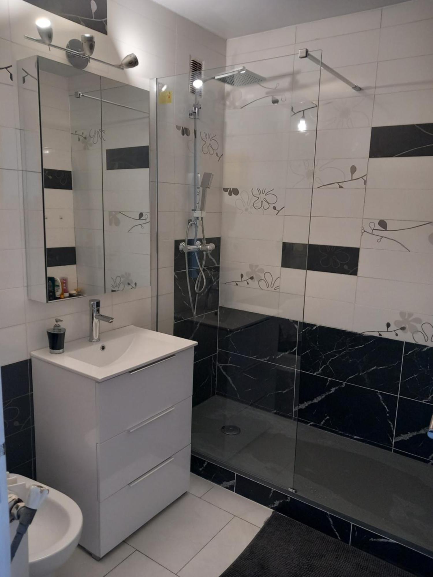 Chambre B1 Dans Un Appartement En Colocation Marsylia Zewnętrze zdjęcie